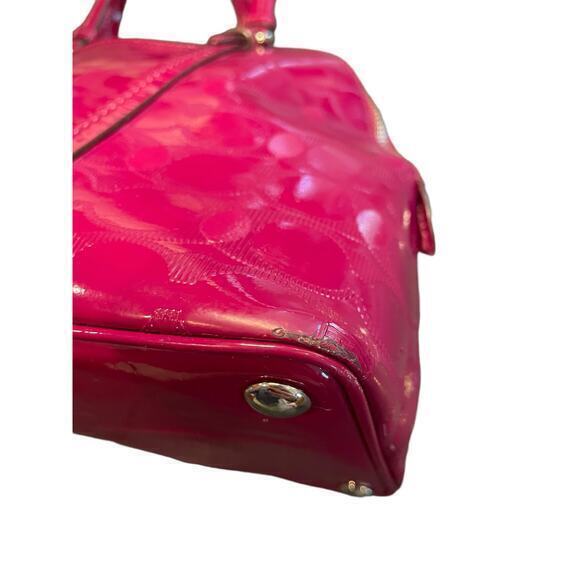 Coach Peyton‎ Link C Embossed Patent Leather Domed 32583 Raspberry Handbag - Picture 9 of 16